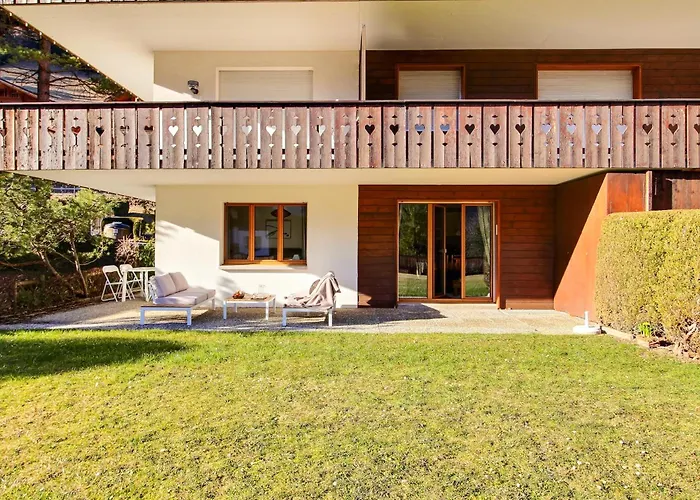 Daire Tranquil Location, Terrace & Relaxation Champéry